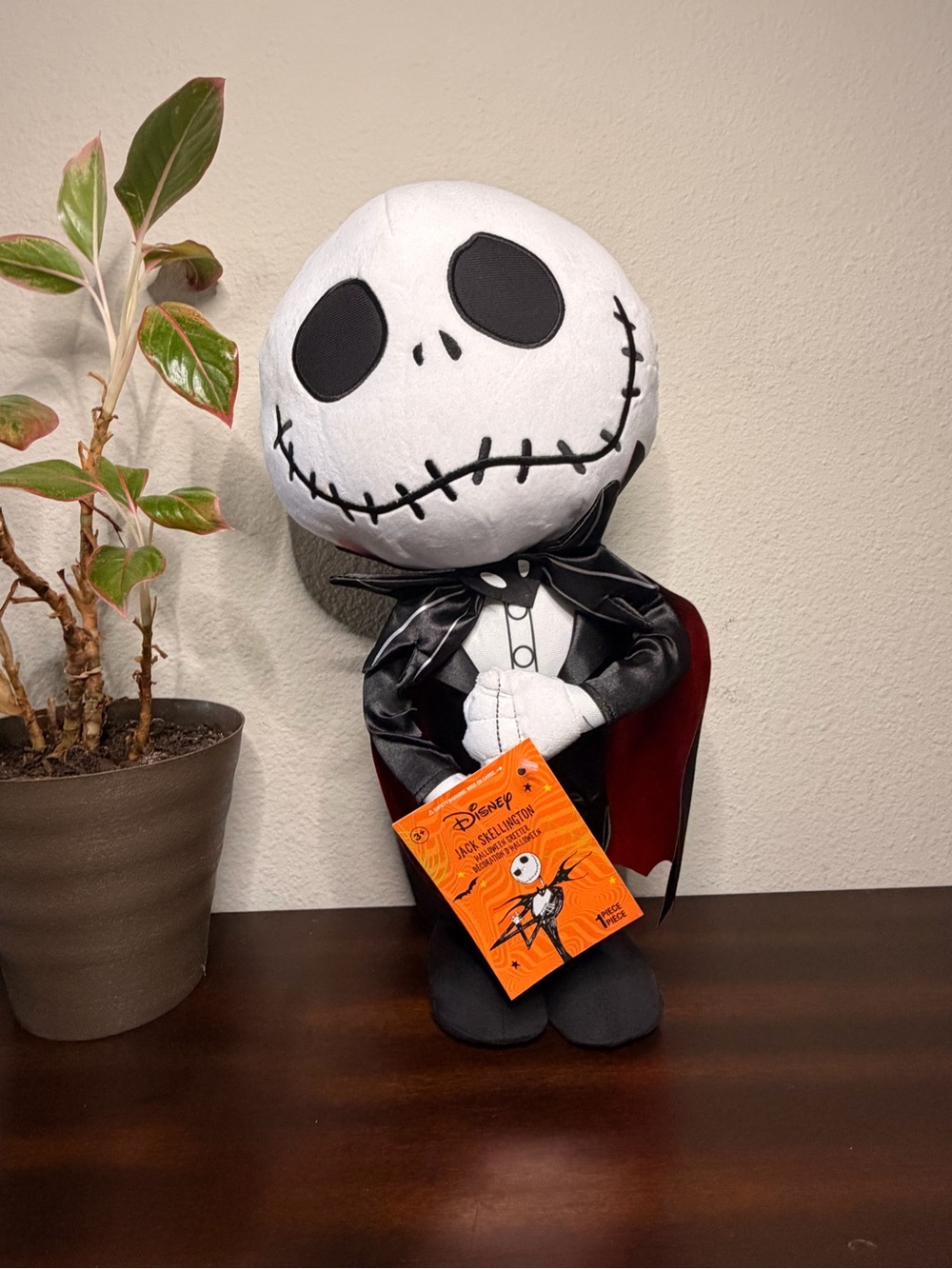 Disney The Nightmare Before Christmas vampire Jack Skellington door greeter